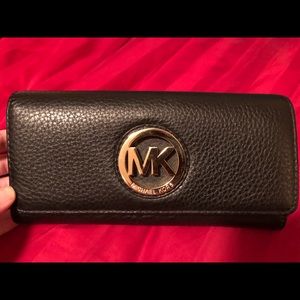 Michael Kors black leather wallet w/ gold hardware